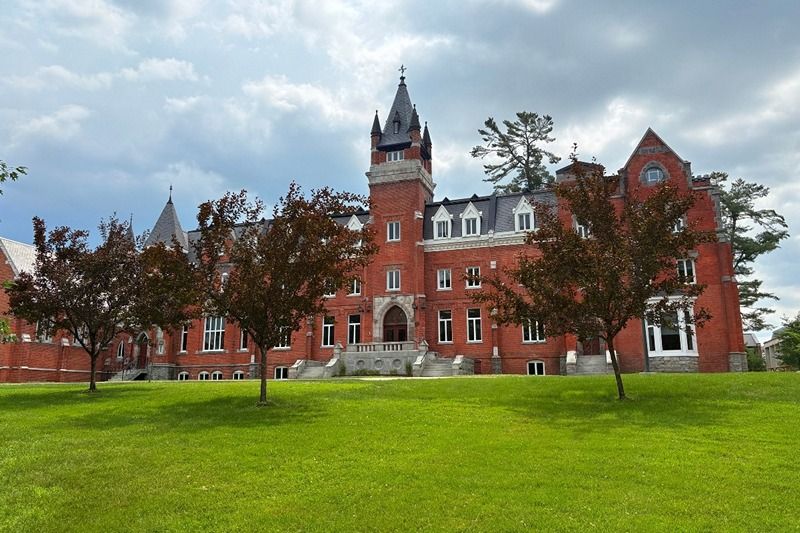 Étude de l’Université Bishop’s : discuter du climat réduit l’écoanxiété chez les enfants
